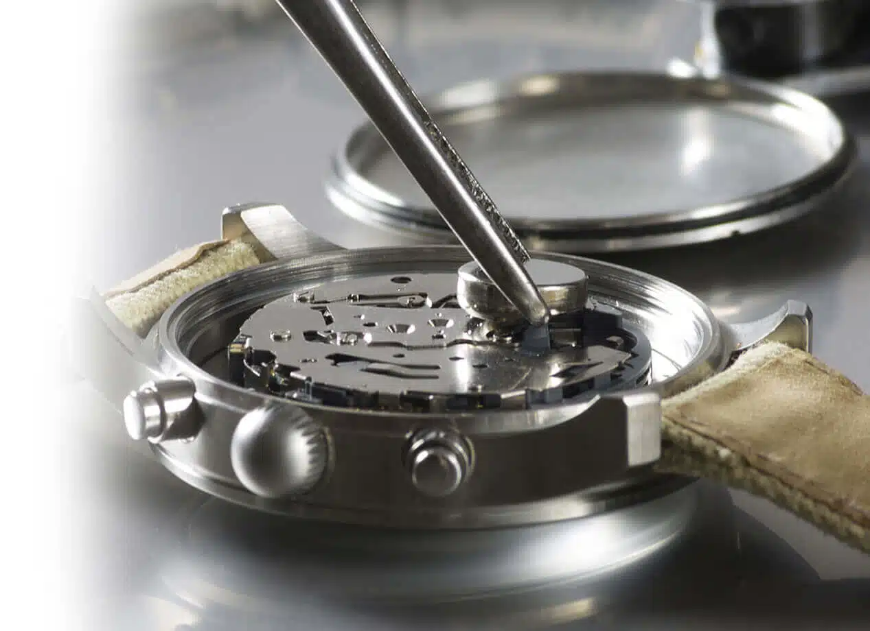 Expert Tips on Changing Watch Batteries