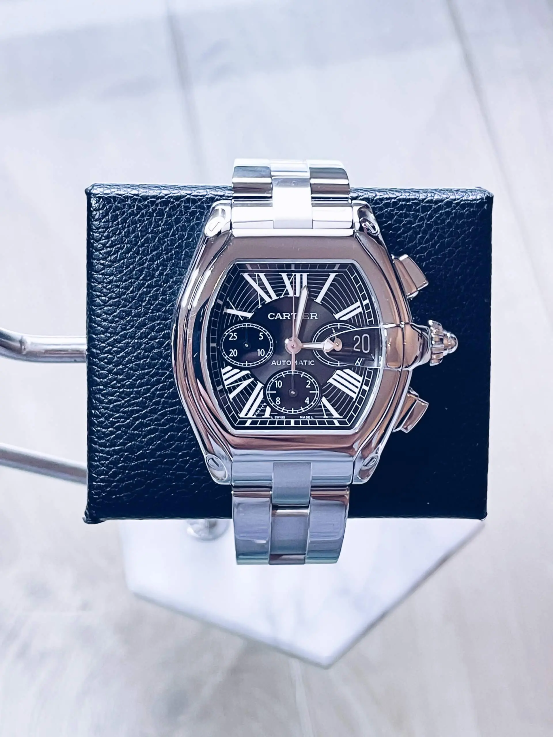 Cartier Roadster 2618 XL 43mm x 47mm - Luxury Watch Group