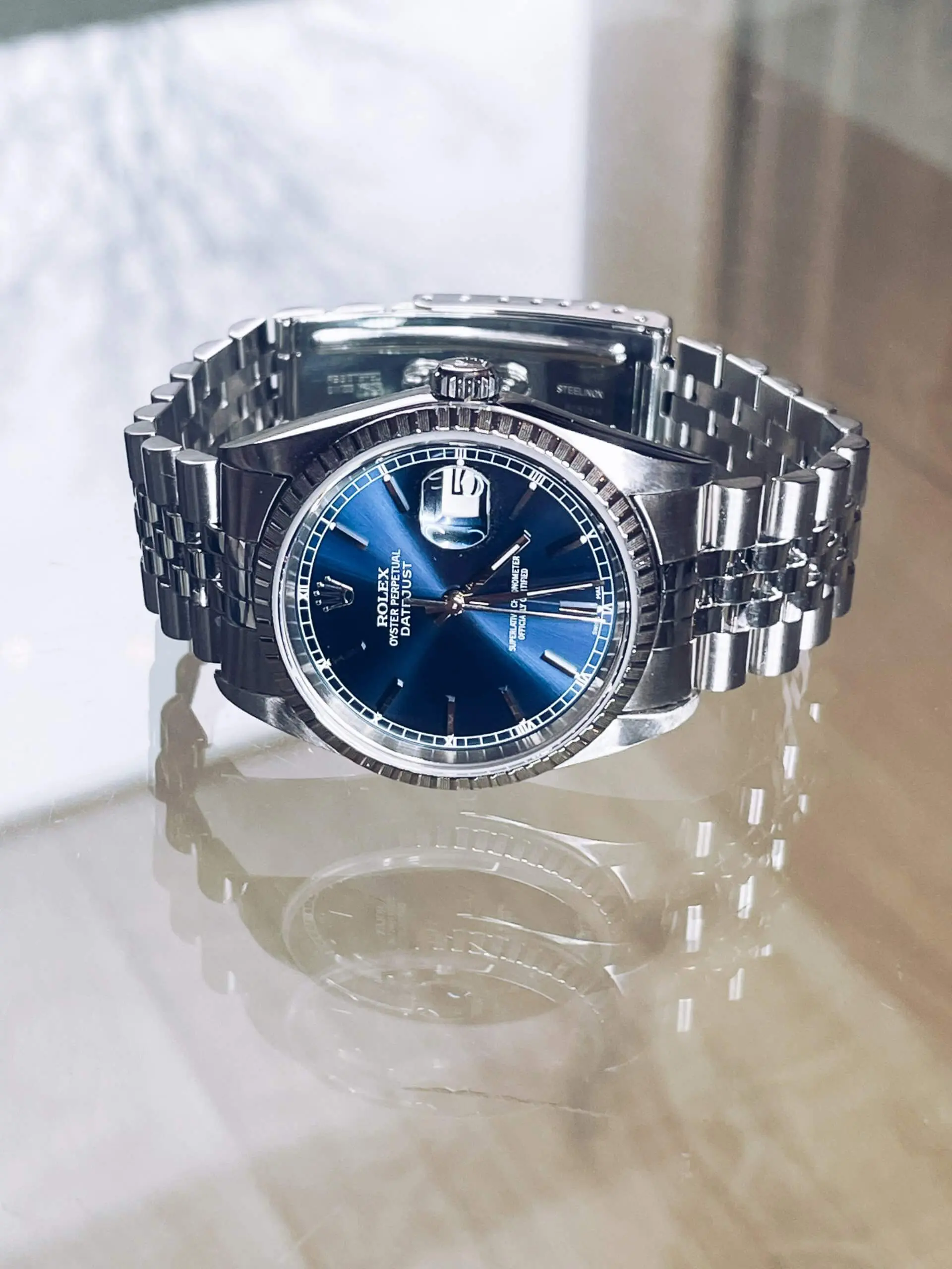 Rolex Datejust Oyster Perpetual 16220 36mm Rolex Datejust Oyster Perpetual 16220 with an ocean blue dial, fluted bezel and jubilee bracelet
