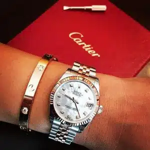 Best Valentine's Gift for Her in 2025