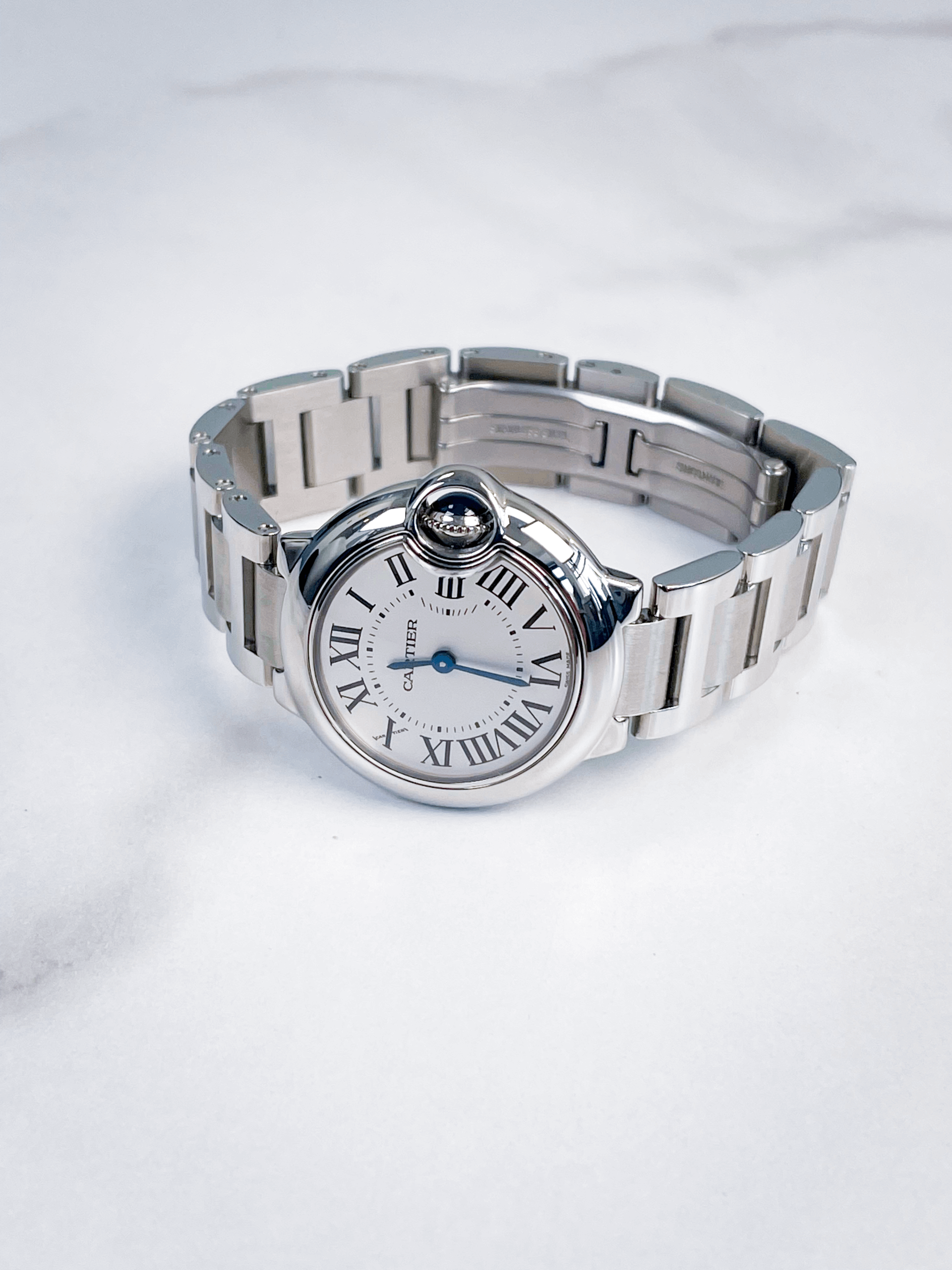 Cartier Ballon Bleu W69010Z4 28mm Cartier Ballon Bleu W69010Z4 28mm white dial and stainless steel ladies watch