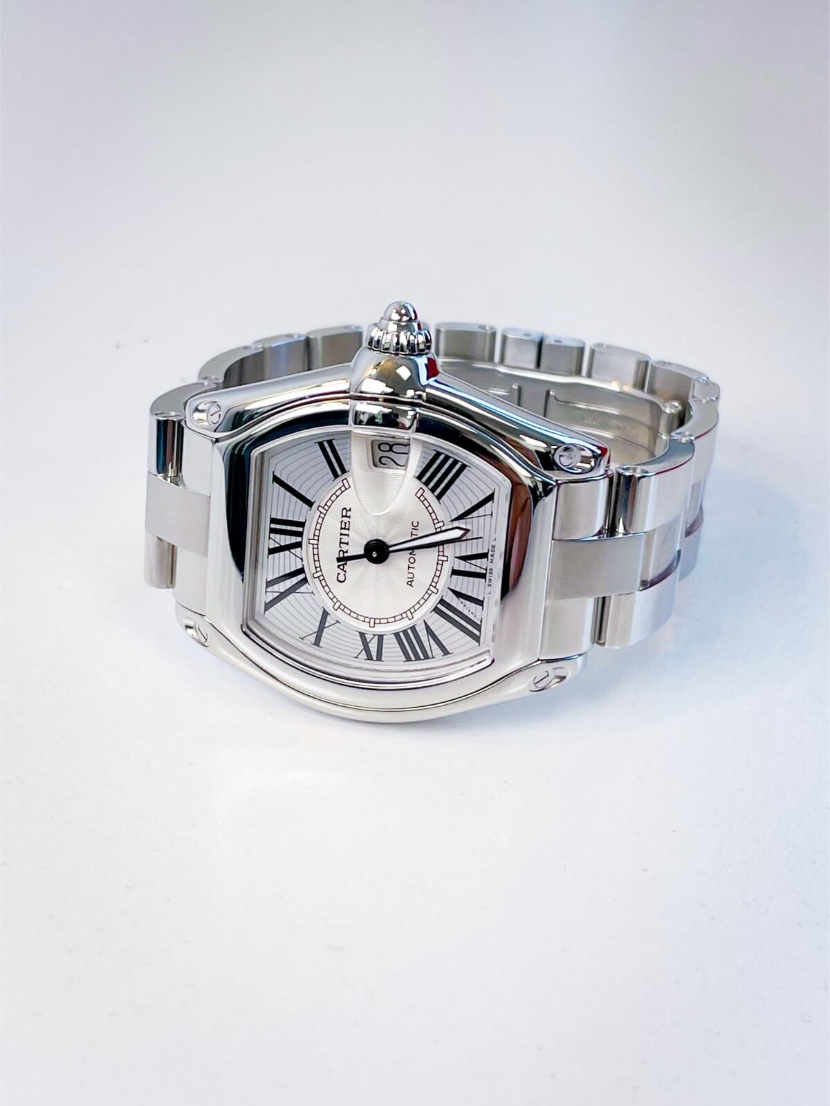Cartier Roadster 2510 Men’s 38mm x 44mm Cartier Roadster 2510 Men's watch with a silver grey dial, stainless steel case and bracelet.