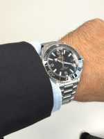 2025 Omega Seamaster Planet Ocean 215.30.40.20.01.001 39mm - Image 2