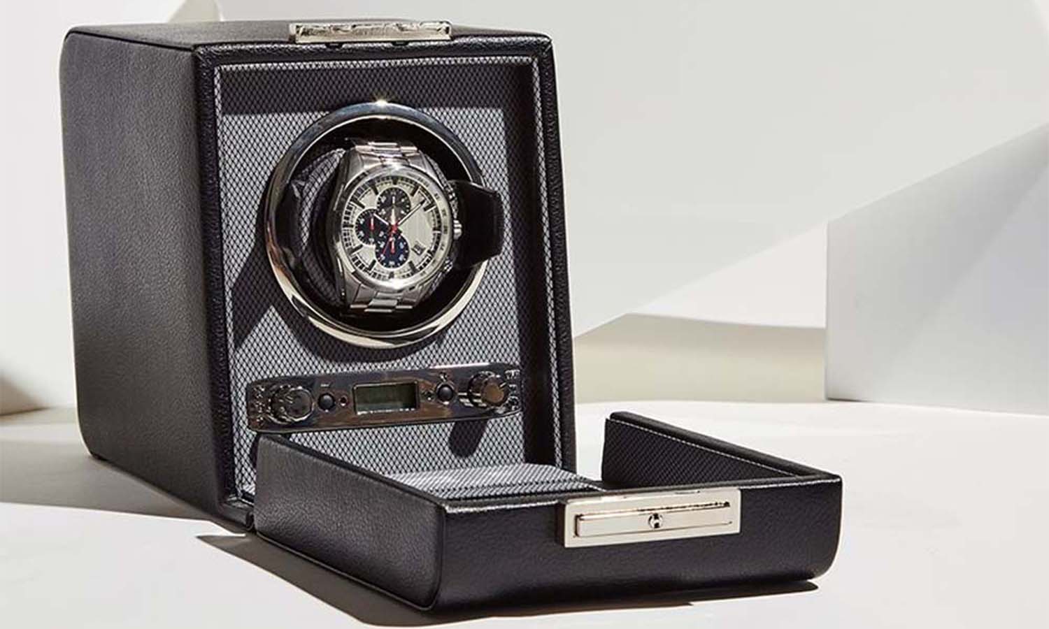 image of watch winder displaying watch